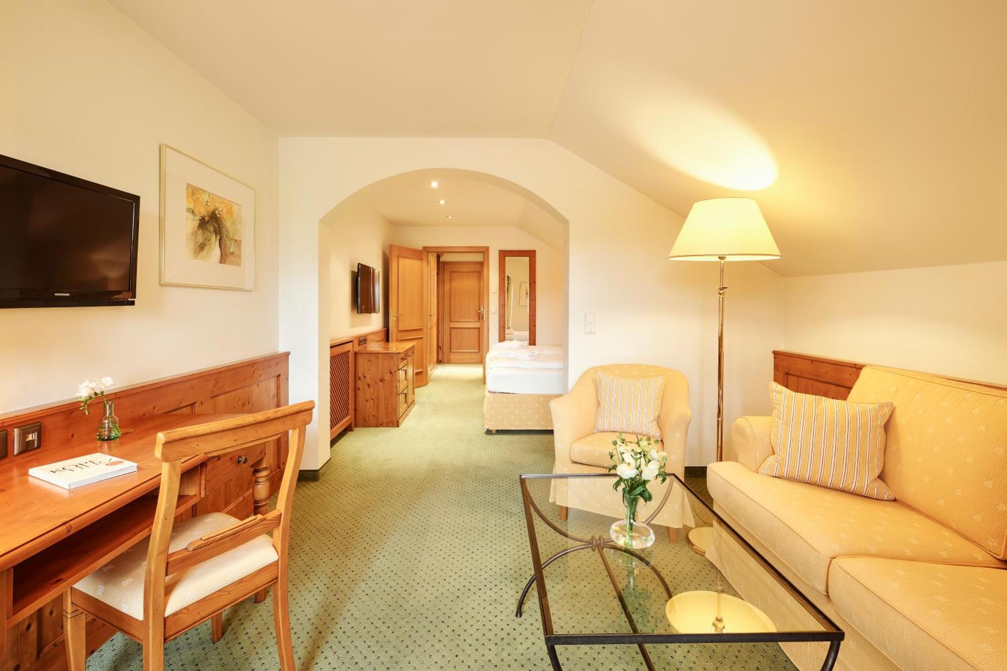 Hotel Auf Der Gsteig Gmbh Lechbruck Ruang foto